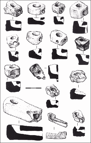 Рис.2. Головки курительных трубок из раскопок Саянского острога