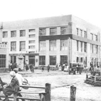 Городское самоуправление Новониколаевска (Новосибирска) в 1920-е годы Промбанк (Мэрия). Новосибирск. Красный проспект, 34. Фотография конца 1920-х гг.